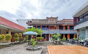 Mahendra Beach Inn
